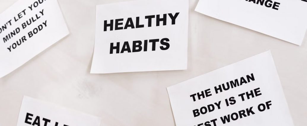 Motivational cards promoting healthy habits and positive thinking for lifestyle change.